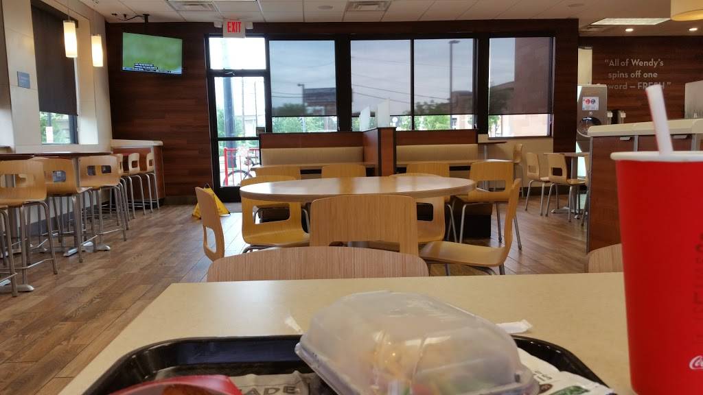 Wendys | restaurant | 11722 N Central Expy, Dallas, TX 75243, USA | 2143020694 OR +1 214-302-0694