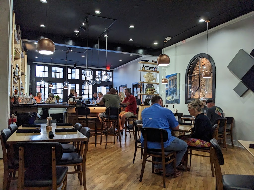 Filos Tavern | restaurant | 115 1st Ave NE, Winchester, TN 37398, USA | 9319158287 OR +1 931-915-8287