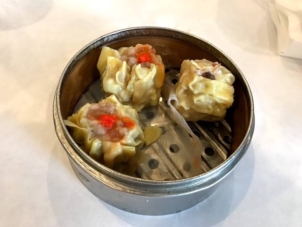 Li Wah | restaurant | 2999 Payne Ave, Cleveland, OH 44114, USA | 2165899552 OR +1 216-589-9552