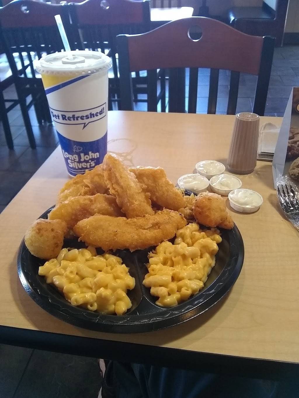 Long John Silvers | restaurant | 1102 Huntsville Hwy, Fayetteville, TN 37334, USA | 9314337427 OR +1 931-433-7427