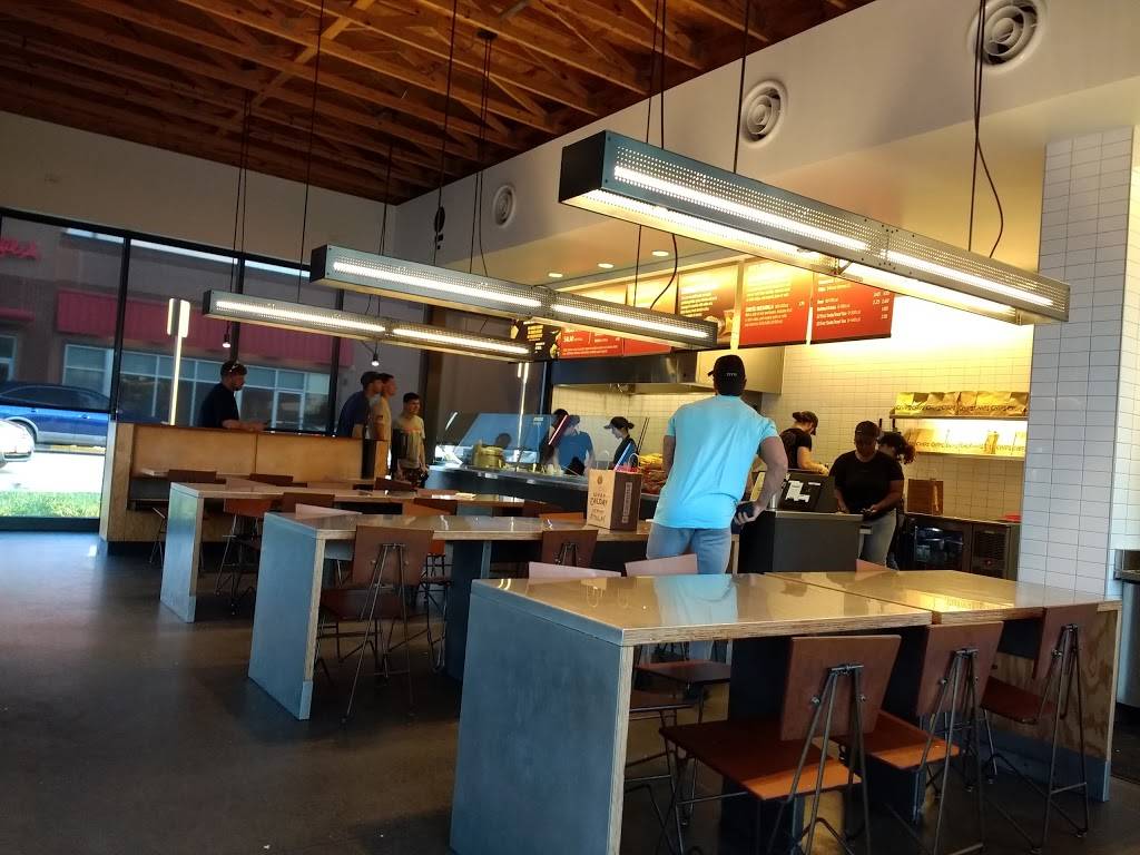 Chipotle Mexican Grill | restaurant | 625 Kennedy Ln, Clarksville, TN 37040, USA | 9319062110 OR +1 931-906-2110