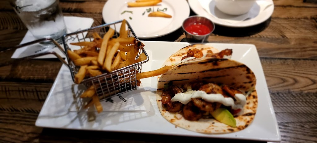 Twigs Bistro and Martini Bar | restaurant | 401 E Farwell Rd, Spokane, WA 99218, USA | 5094658794 OR +1 509-465-8794