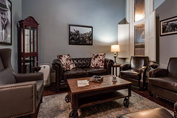 Bar: Cigar Especial | night club | 701 4th Ave S, Nashville, TN 37210, USA | 6159152514 OR +1 615-915-2514