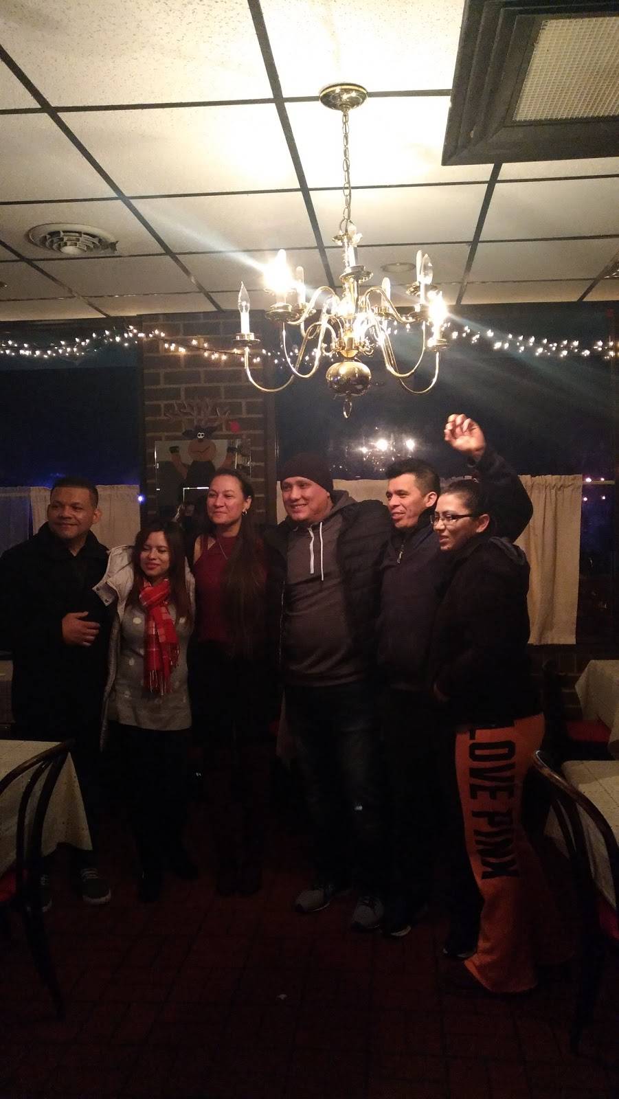 La Paz Restaurant | restaurant | 5900 Columbia Pike, Falls Church, VA 22041, USA | 7033795100 OR +1 703-379-5100