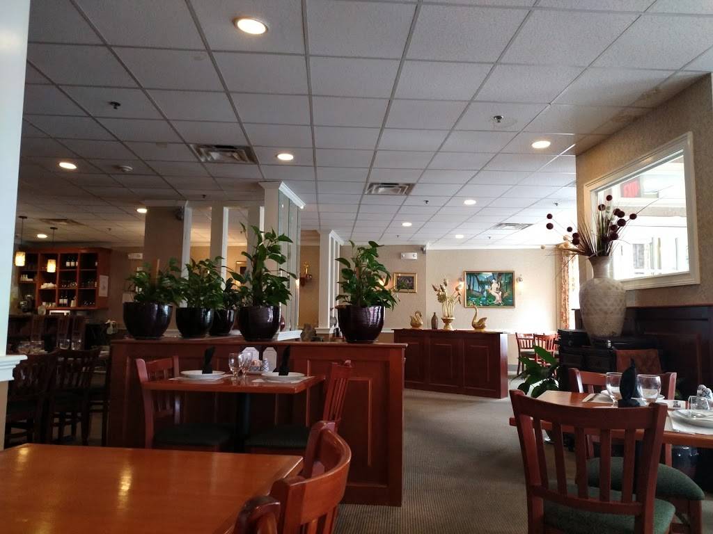 Bangkok Thai Cuisine | restaurant | 10 Court St, Plymouth, MA 02360, USA | 5087463299 OR +1 508-746-3299