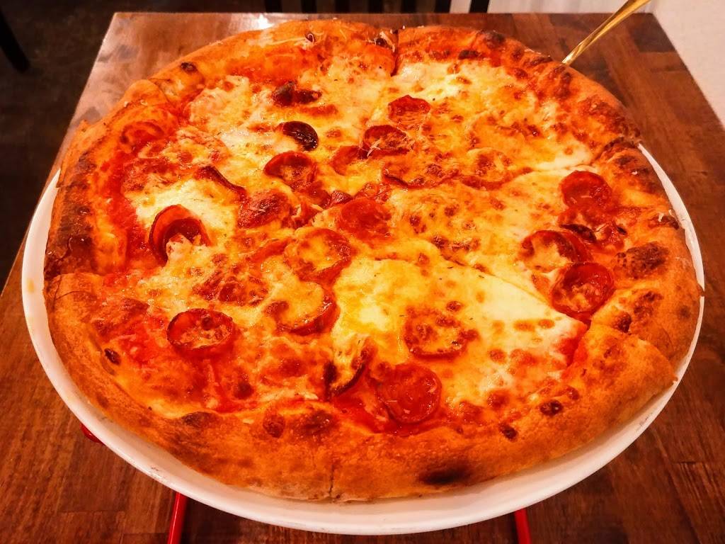 Il Focolare Pizzeria | restaurant | 2150 Sumter St, Columbia, SC 29201, USA | 8035635052 OR +1 803-563-5052
