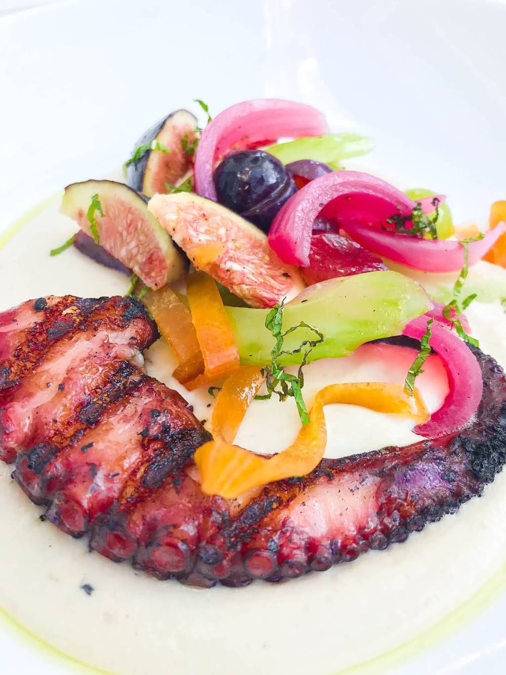 Detente | restaurant | 15 Winter St, Edgartown, MA 02539, USA | 5086278810 OR +1 508-627-8810