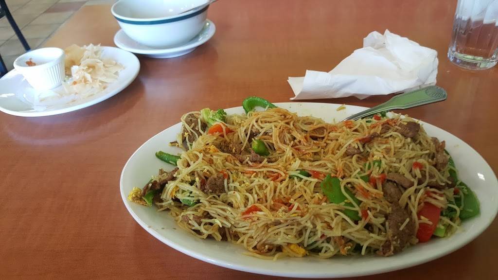 Kims Thai Restaurant | restaurant | 938 W Layton Ave, Milwaukee, WI 53221, USA | 4142828687 OR +1 414-282-8687
