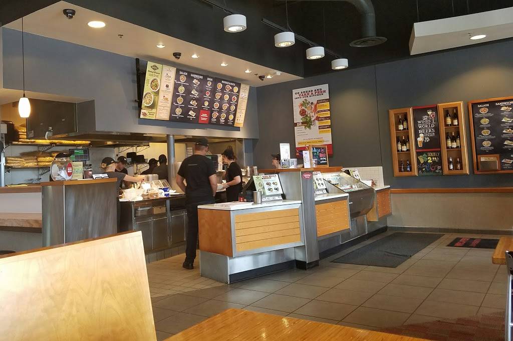 Noodles and Company | restaurant | 18 S County Center Way, St. Louis, MO 63129, USA | 3144164004 OR +1 314-416-4004