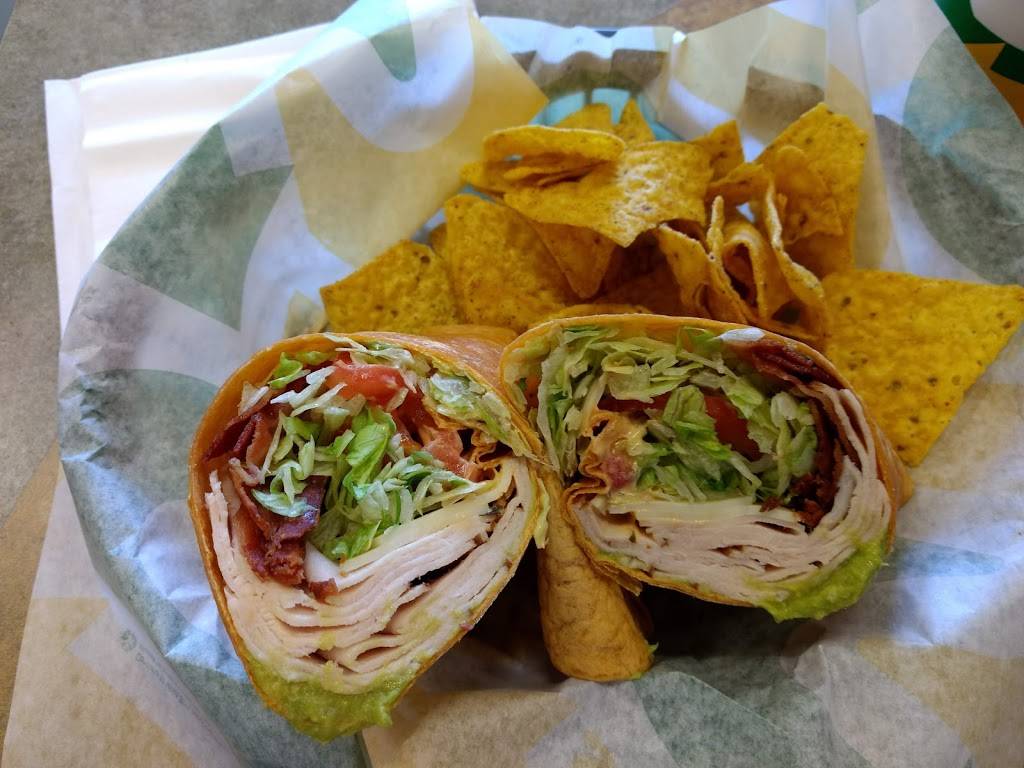 Subway Restaurants | restaurant | 14159 St Germain Dr, Centreville, VA 20121, USA | 7038155454 OR +1 703-815-5454