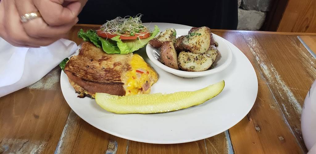 Sage Garden Cafe | cafe | 3690 East-West Connector, Frankfort, KY 40601, USA | 5023522725 OR +1 502-352-2725