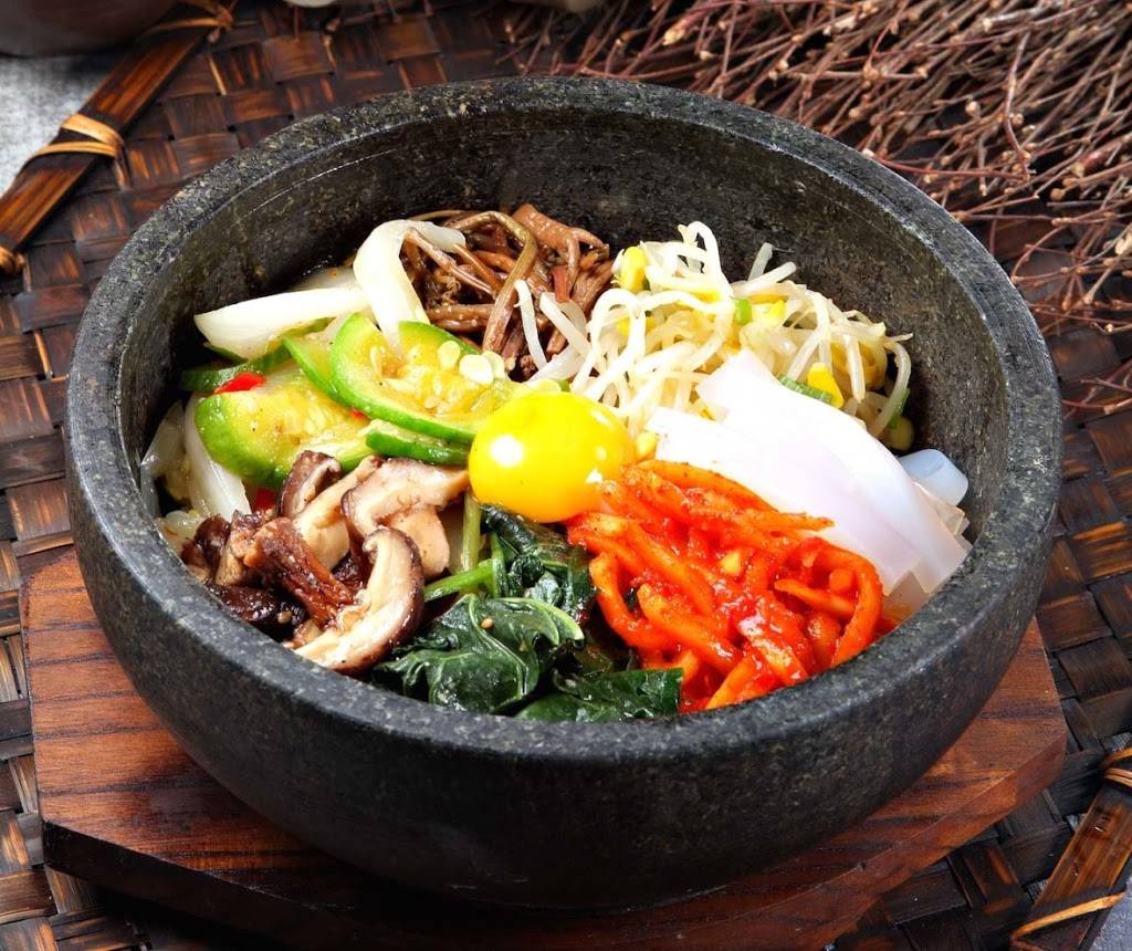 Naked Tchopstix | restaurant | 17-13-02-00-00-001, #000, Carmel, IN 46032, USA | 3175696778 OR +1 317-569-6778