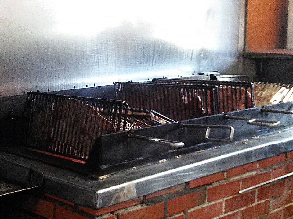 Elmora Barbecue | restaurant | 537 Pennington St, Elizabeth, NJ 07202, USA | 9083541800 OR +1 908-354-1800
