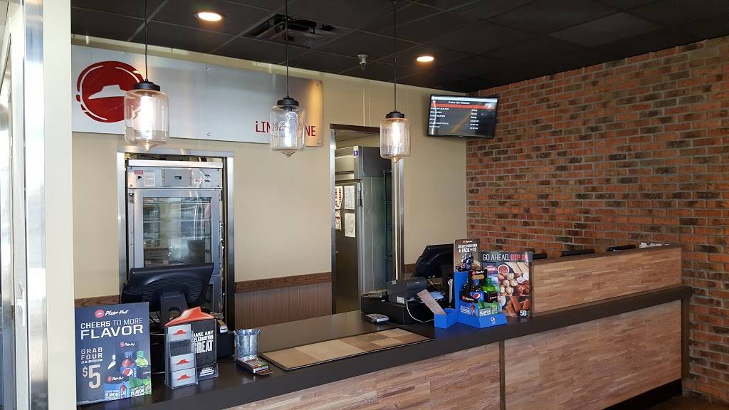 Pizza Hut | meal delivery | 2662 Cornhusker Hwy Ste 2B, Lincoln, NE 68521, USA | 4024644600 OR +1 402-464-4600