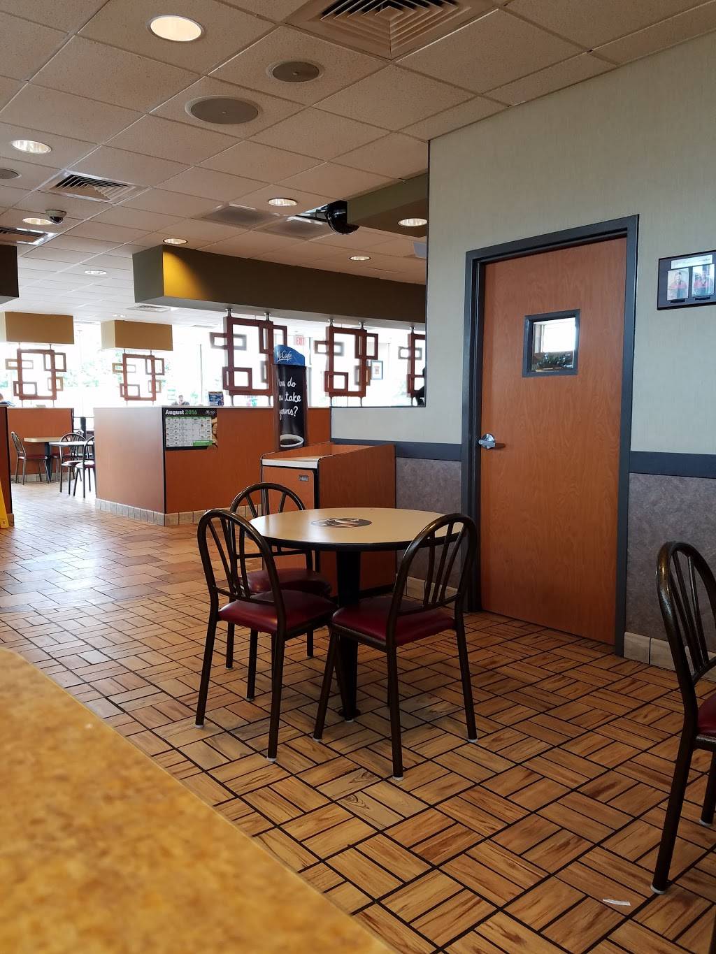 McDonalds | cafe | 4925 N Eastman Rd, Midland, MI 48640, USA | 9898321715 OR +1 989-832-1715