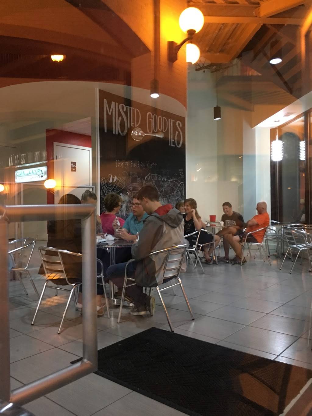 Mister Goodies Homemade Ice Cream | restaurant | 4119 Boonsboro Rd #50, Lynchburg, VA 24503, USA | 4348498339 OR +1 434-849-8339