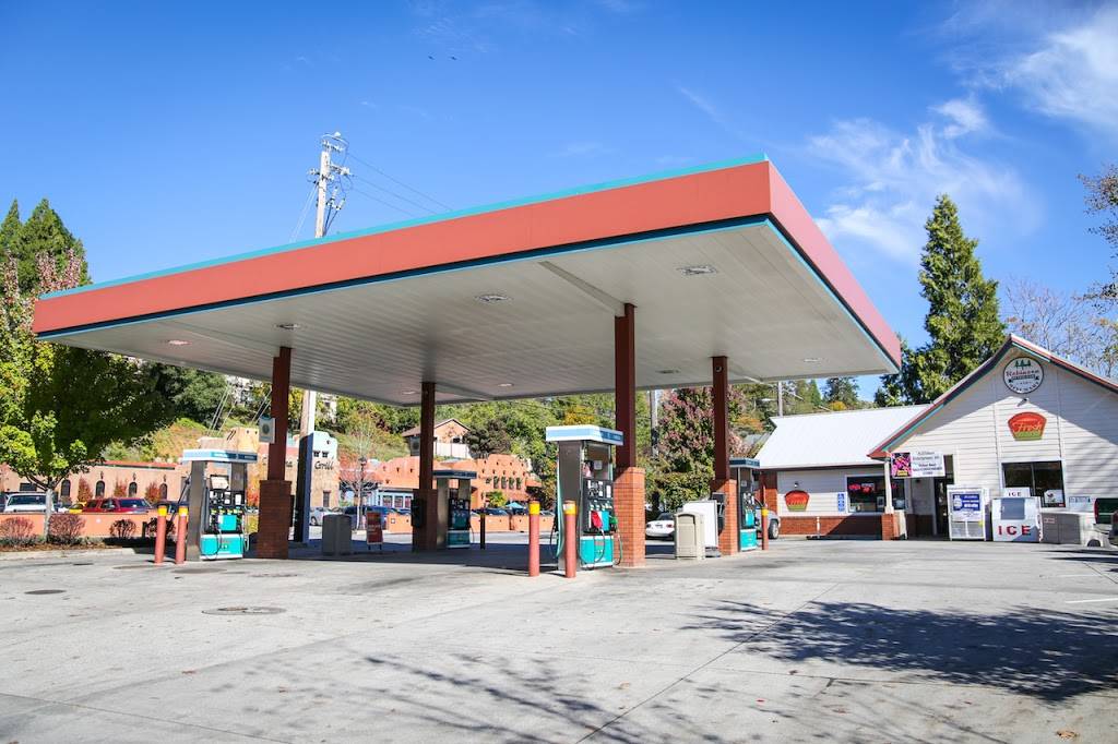 Robinson 201 | meal takeaway | 201 E Main St, Grass Valley, CA 95945, USA | 5302739864 OR +1 530-273-9864