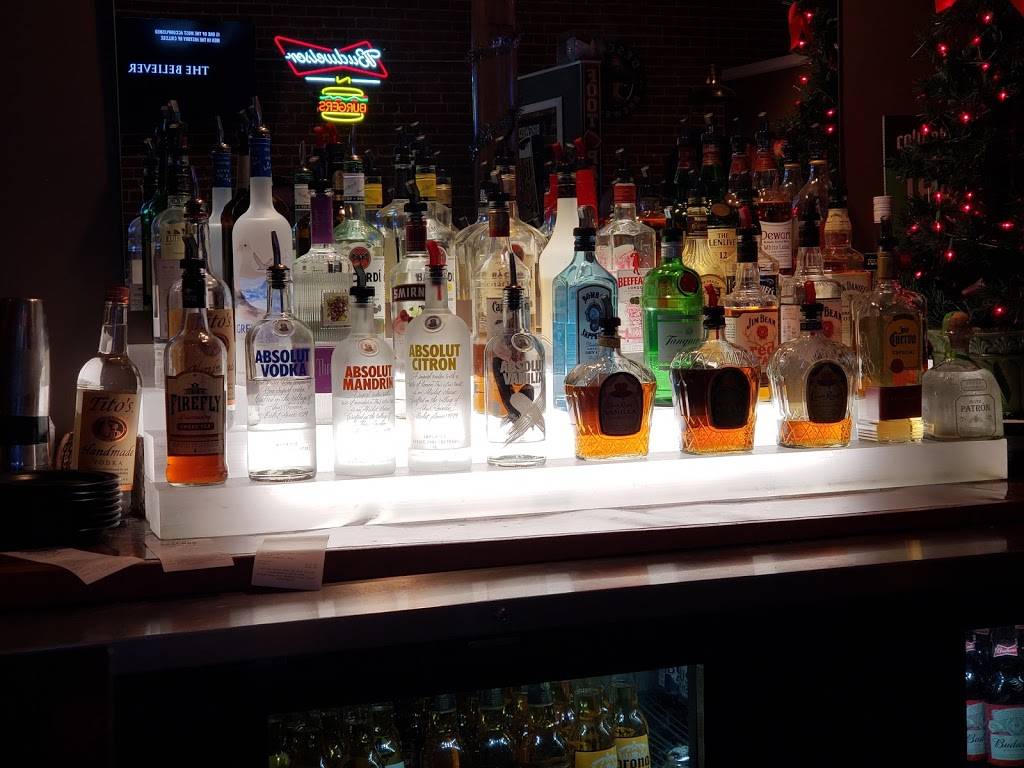 Coaches Burger Bar Salem | restaurant | 635 E State St, Salem, OH 44460, USA | 2345674880 OR +1 234-567-4880