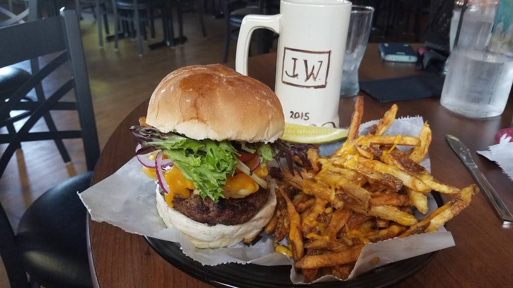 Riepstines Pub | restaurant | 913 Arch St, Williamsport, PA 17701, USA | 5703292739 OR +1 570-329-2739