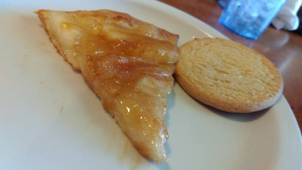 Iannarellis Italian Restaurant | restaurant | 405 3rd St, Howe, IN 46746, USA | 2605622500 OR +1 260-562-2500