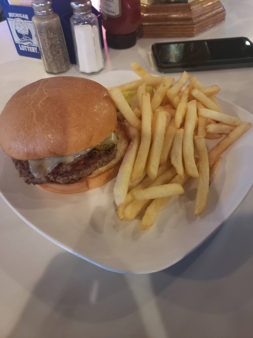 The Wooden Nickel II | restaurant | 1029 Jackson St, Dansville, MI 48819, USA | 5176236960 OR +1 517-623-6960