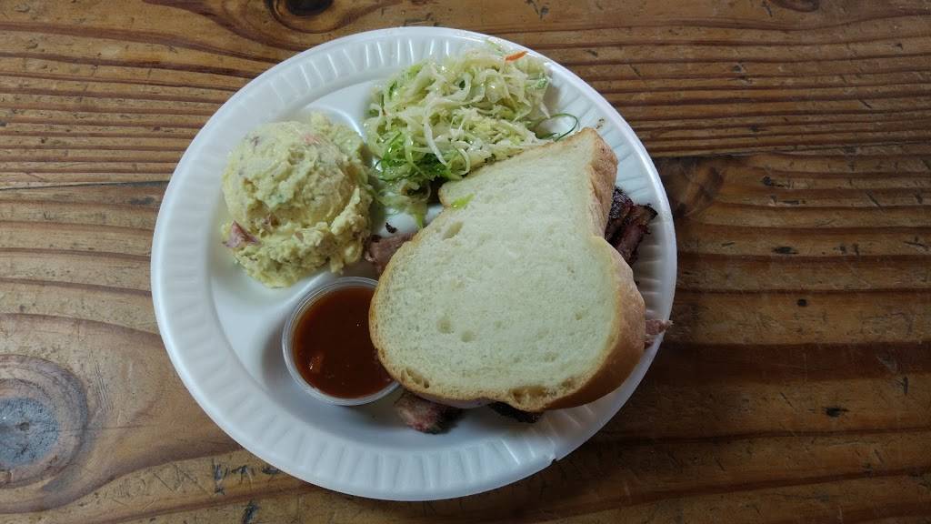 Hinzes BBQ & Catering | meal takeaway | 2101 Hwy 36 S, Sealy, TX 77474, USA | 9798857808 OR +1 979-885-7808