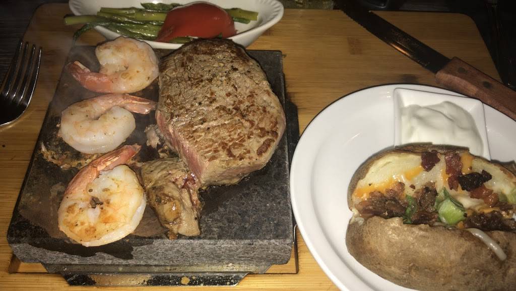 Lot 88 Kitchen | restaurant | 294 Memorial Ave, Orillia, ON L3V 5X9, Canada | 7053258088 OR +1 705-325-8088