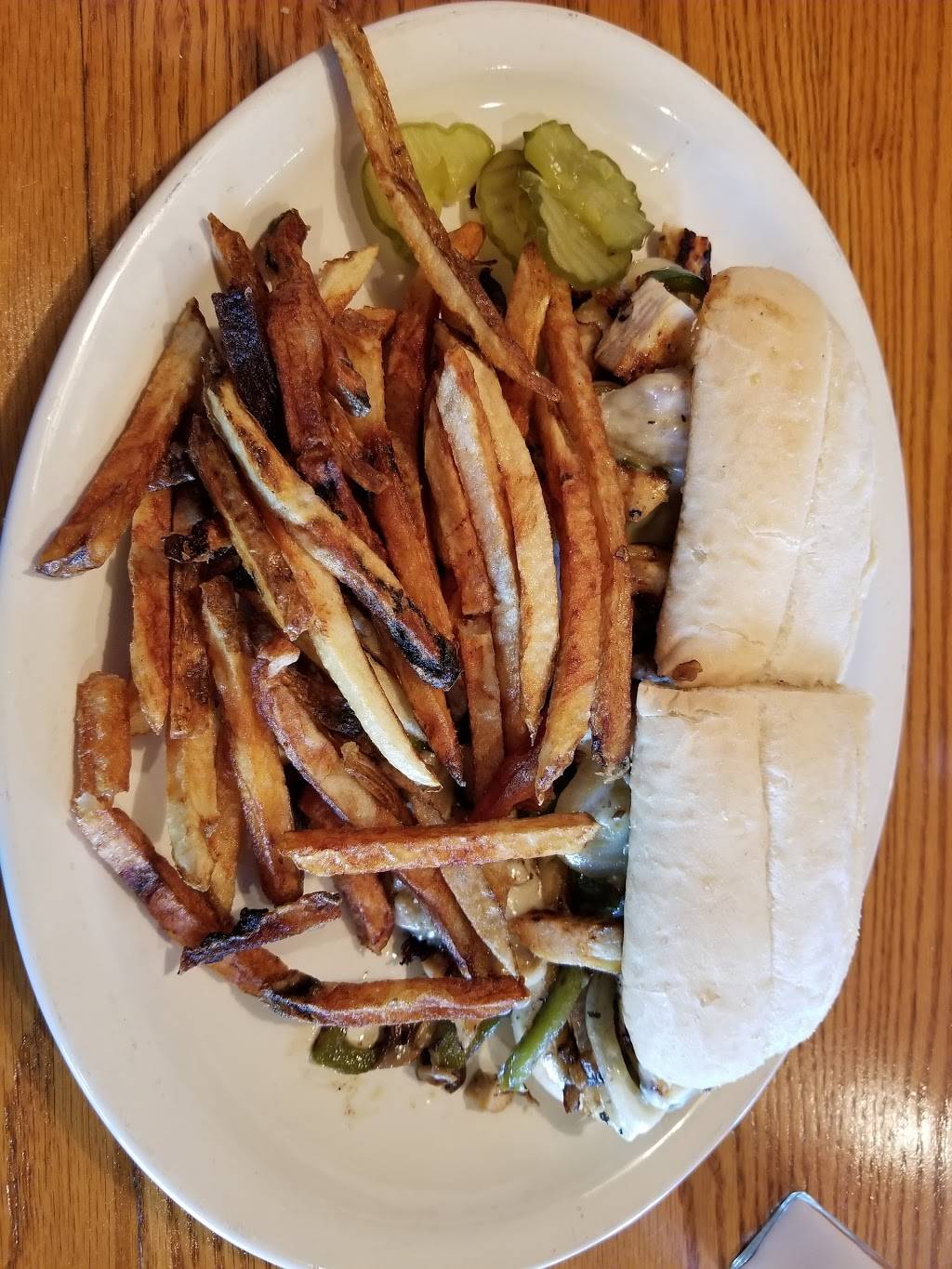 Willard Varsity Club | restaurant | 3598 Bullhead Rd, Willard, OH 44890, USA | 4199332248 OR +1 419-933-2248