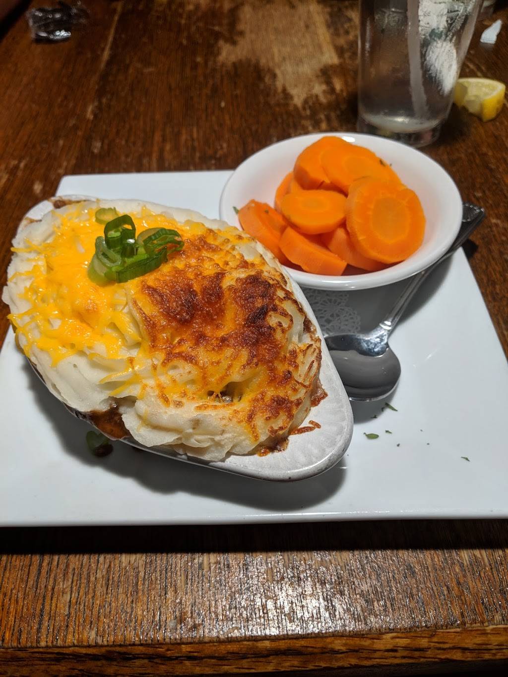 Fiddlers Green Irish Pub & Eatery | restaurant | 544 W Fairbanks Ave, Winter Park, FL 32789, USA | 4076452050 OR +1 407-645-2050