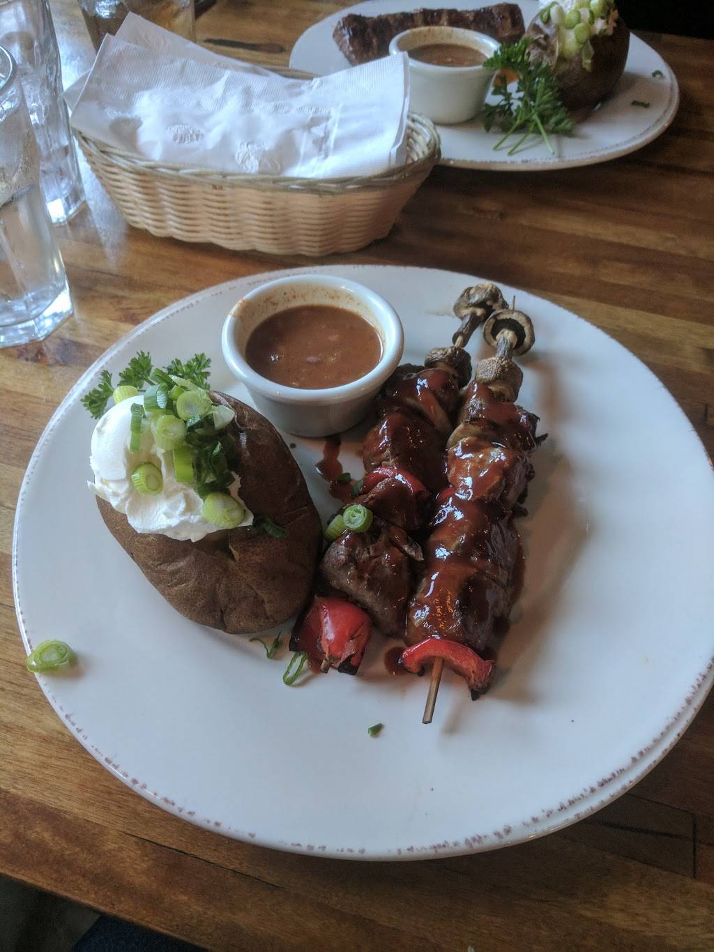 Trabuco Oaks Steakhouse | restaurant | 20782 Trabuco Oaks Dr, Trabuco Canyon, CA 92679, USA | 9495860722 OR +1 949-586-0722