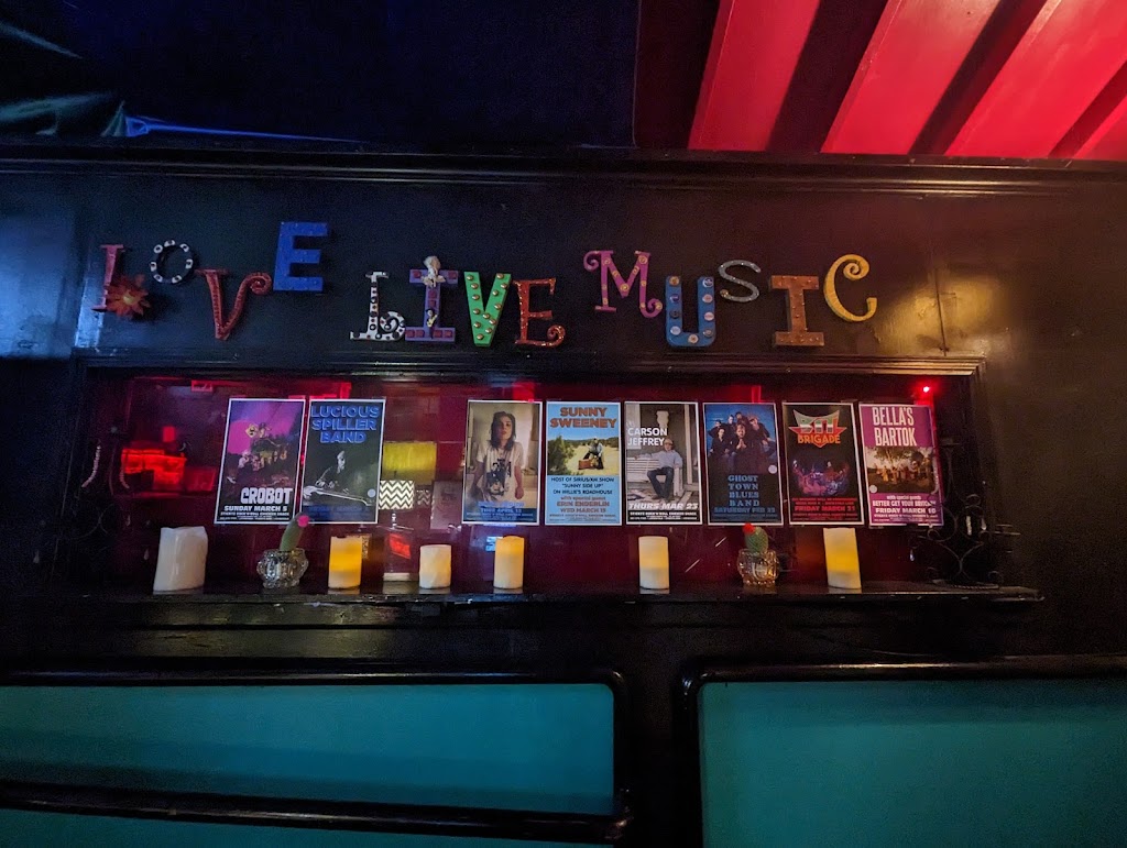 Stickyz RocknRoll Chicken Shack | restaurant | 107 River Market Ave, Little Rock, AR 72201, USA | 5013727707 OR +1 501-372-7707