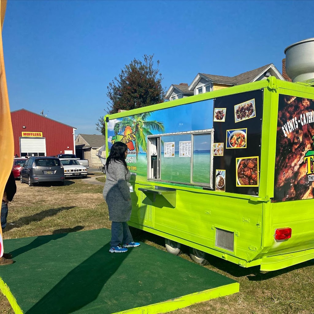 Tracians Eatery | restaurant | 3892 N Dupont Hwy, Dover, DE 19901, USA | 3025352571 OR +1 302-535-2571