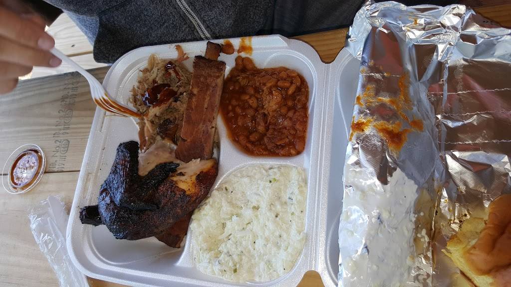 Barnyard BBQ | restaurant | 1030 Old Bell Lake Rd, Douglas, GA 31533, USA | 9122601245 OR +1 912-260-1245