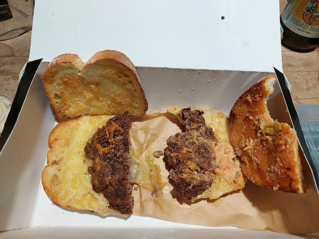 Macs & Stacks - Dearborn Mi | restaurant | 22269 Michigan Ave, Dearborn, MI 48124, USA | 3133941000 OR +1 313-394-1000