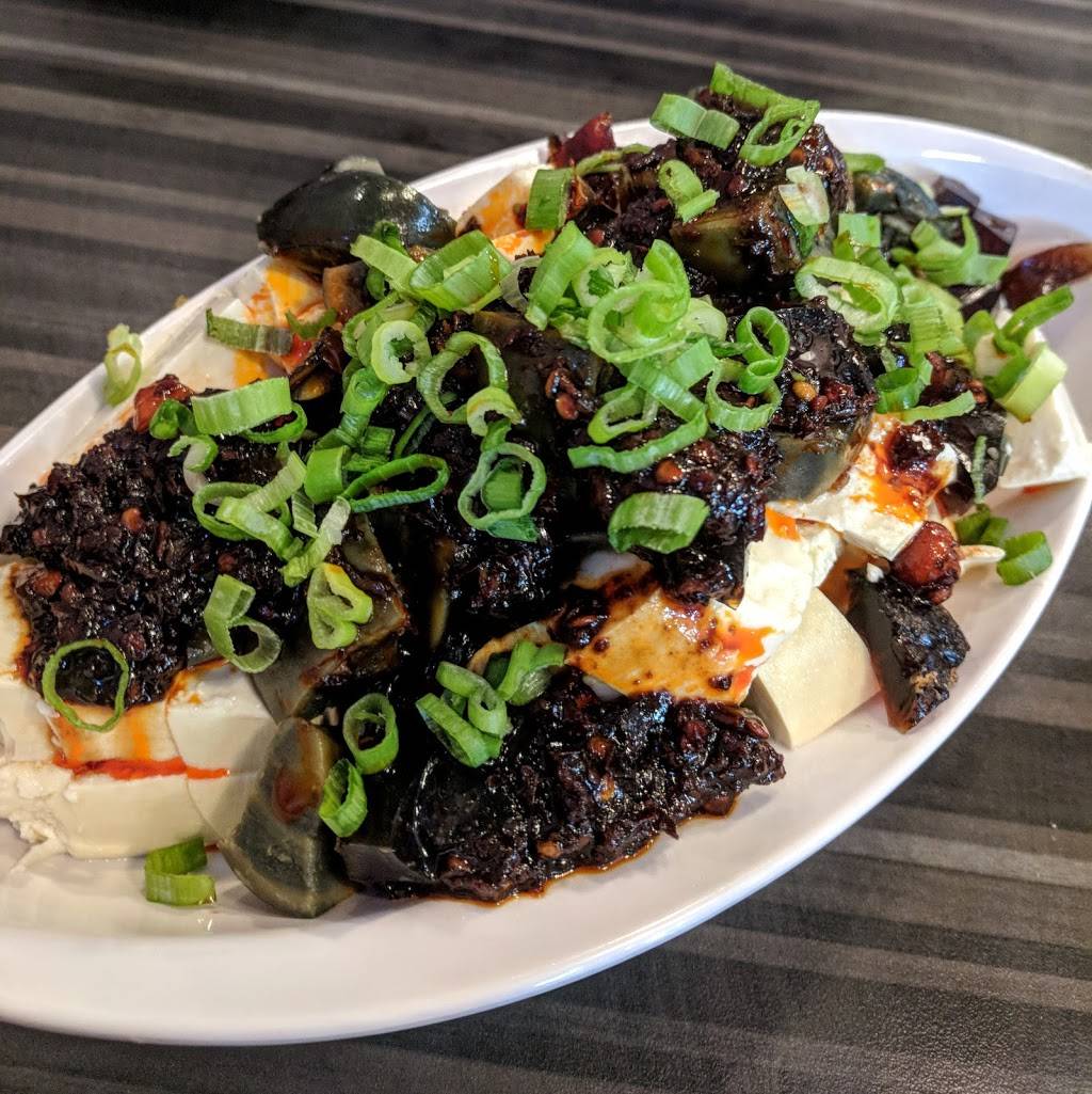 哈尔滨烧烤王 Harbin BBQ | restaurant | 3278 Midland Ave, Scarborough, ON M1V 0C9, Canada | 4167549333 OR +1 416-754-9333