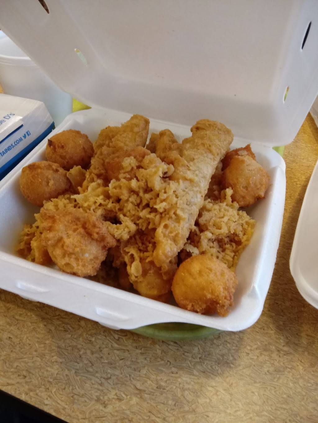 Captain Ds | restaurant | 323 NW Broad St, Murfreesboro, TN 37130, USA | 6158938020 OR +1 615-893-8020