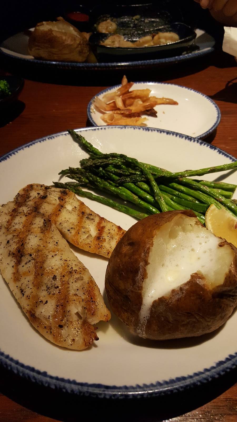 Red Lobster | restaurant | 1909 N Roan St, Johnson City, TN 37601, USA | 4232824099 OR +1 423-282-4099