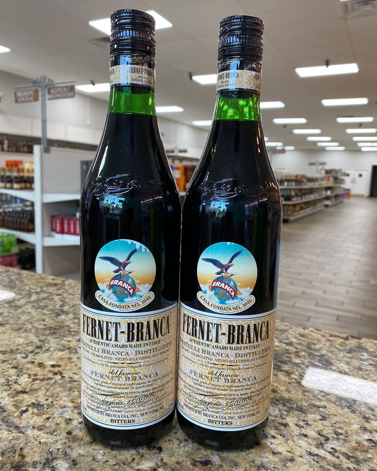 Liquor Bank | restaurant | 3819 Airport Blvd, Mobile, AL 36608, United States | 2517251302 OR +1 251-725-1302