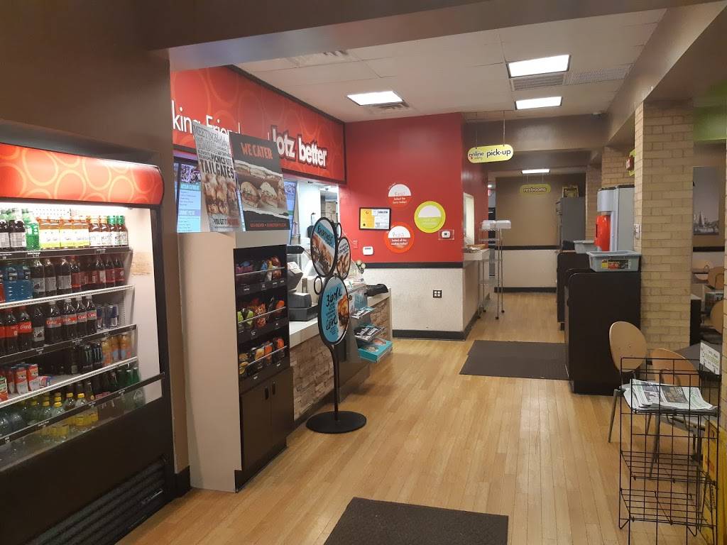 Schlotzskys | bakery | 109 E Parkwood Dr, Friendswood, TX 77546, USA | 2819965483 OR +1 281-996-5483