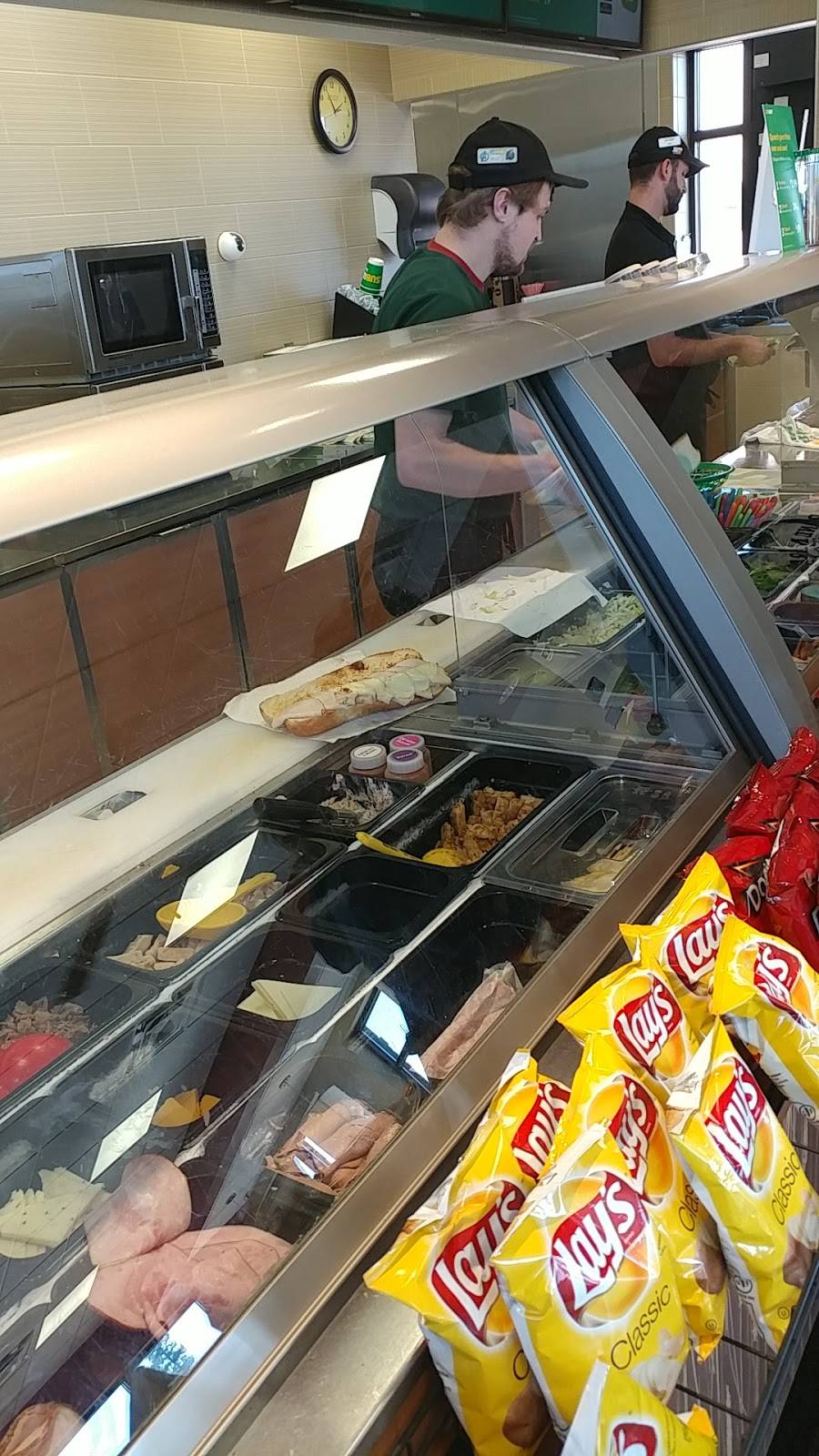 Subway Restaurants | restaurant | 1315 7th Ave, Two Harbors, MN 55616, USA | 2188346447 OR +1 218-834-6447