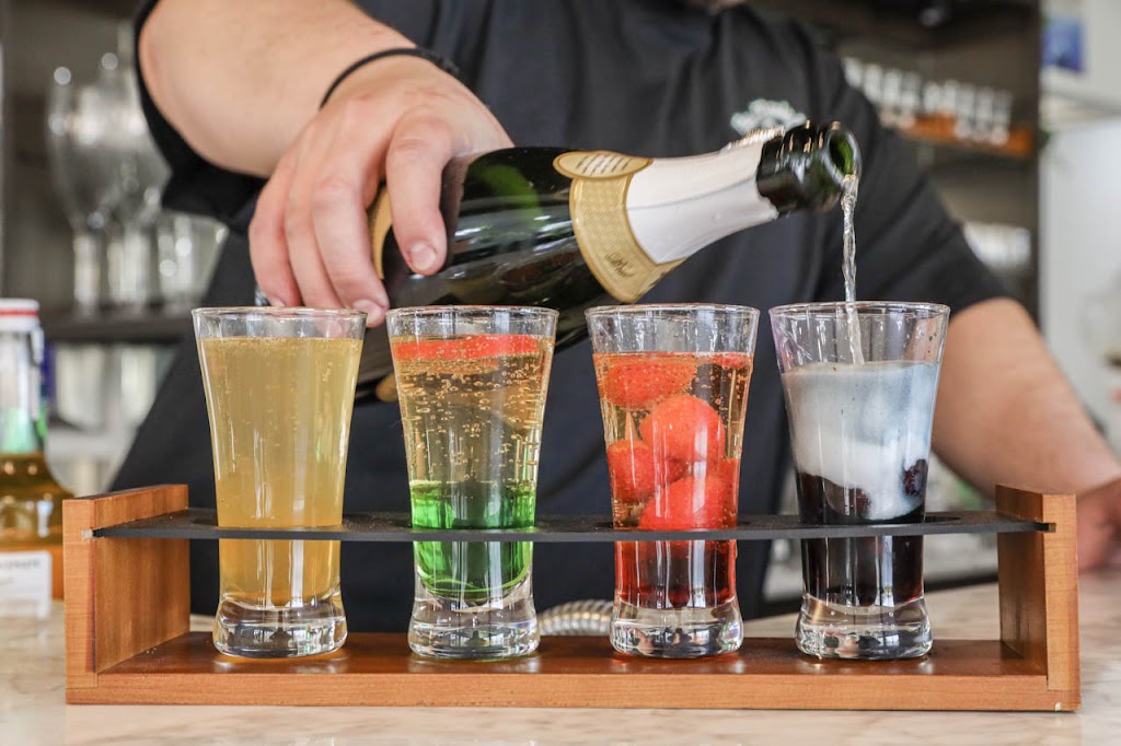 The Maple Bar Cafe | restaurant | 314 Main St, Suisun City, CA 94585, USA | 7077594360 OR +1 707-759-4360