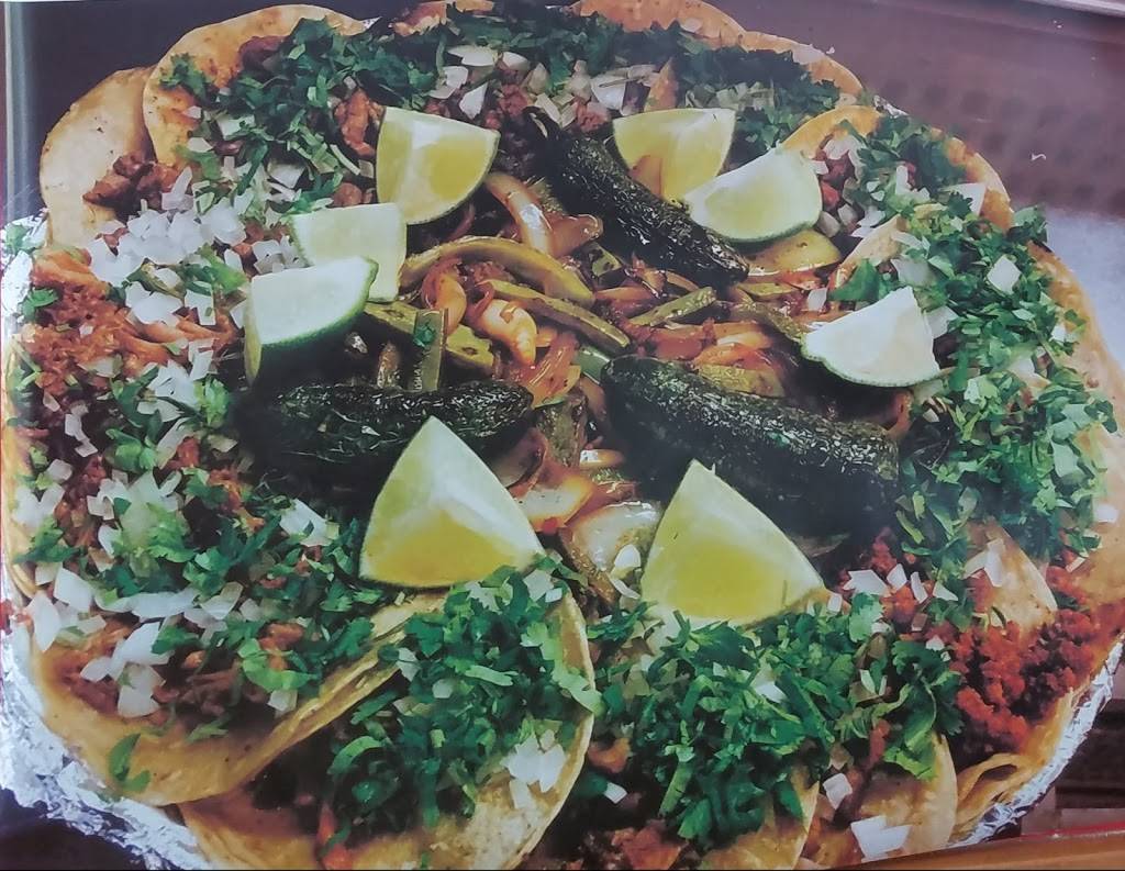 la casita tacos y pupusas | restaurant | 2636 Frankford Rd ste 109, Dallas, TX 75287, USA | 2144995724 OR +1 214-499-5724