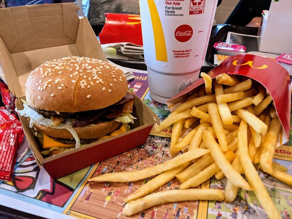 McDonalds | cafe | 1920 Wilcrest Dr, Houston, TX 77042, USA | 7139527322 OR +1 713-952-7322