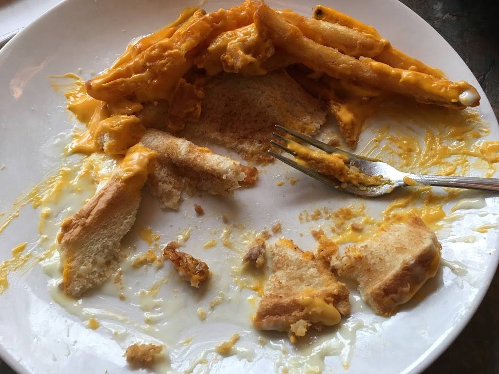 Sgt. Peppers Cafe | cafe | 218 N Main St, Edwardsville, IL 62025, USA | 6186921345 OR +1 618-692-1345