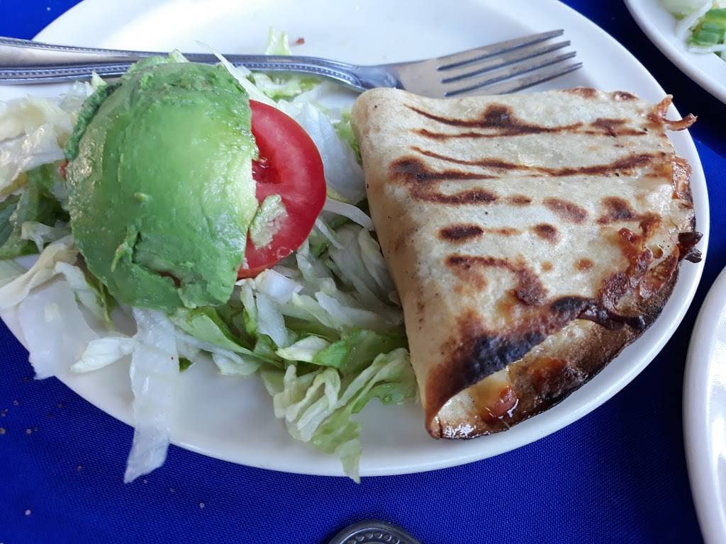 Chhewins Rosarito | restaurant | Parcelas, 22710 Rosarito, B.C., Mexico | 016616139870 OR +52 661 613 9870