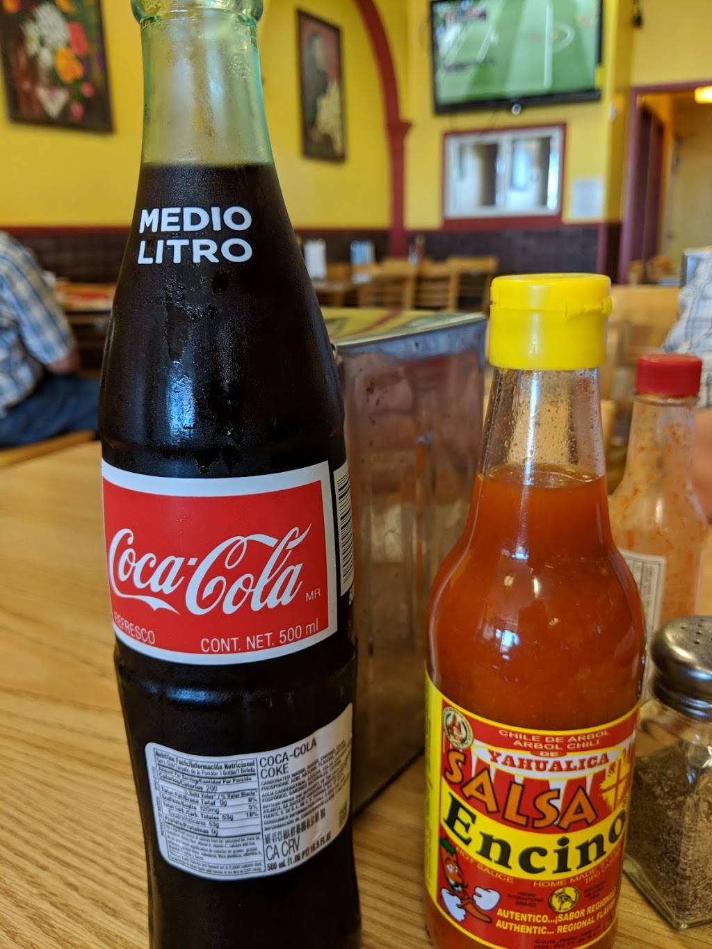 Los Cuates Taqueria | restaurant | 311 E Market St, Daly City, CA 94014, USA | 4157695966 OR +1 415-769-5966