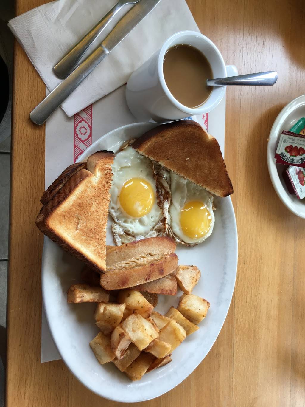 Little Garden Restaurant | restaurant | 2786 Lancaster Rd, Ottawa, ON K1B 4S4, Canada | 6137319000 OR +1 613-731-9000