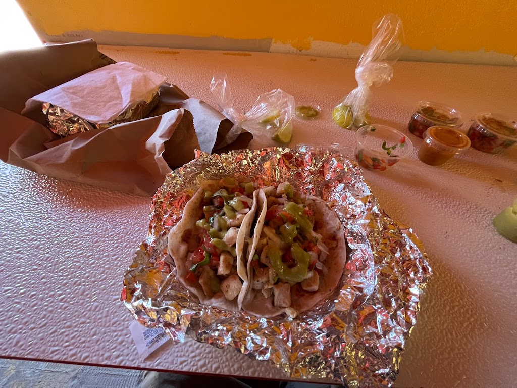 Taco Mais | restaurant | 305 W Hillside Rd, Laredo, TX 78041, USA | 9565681671 OR +1 956-568-1671