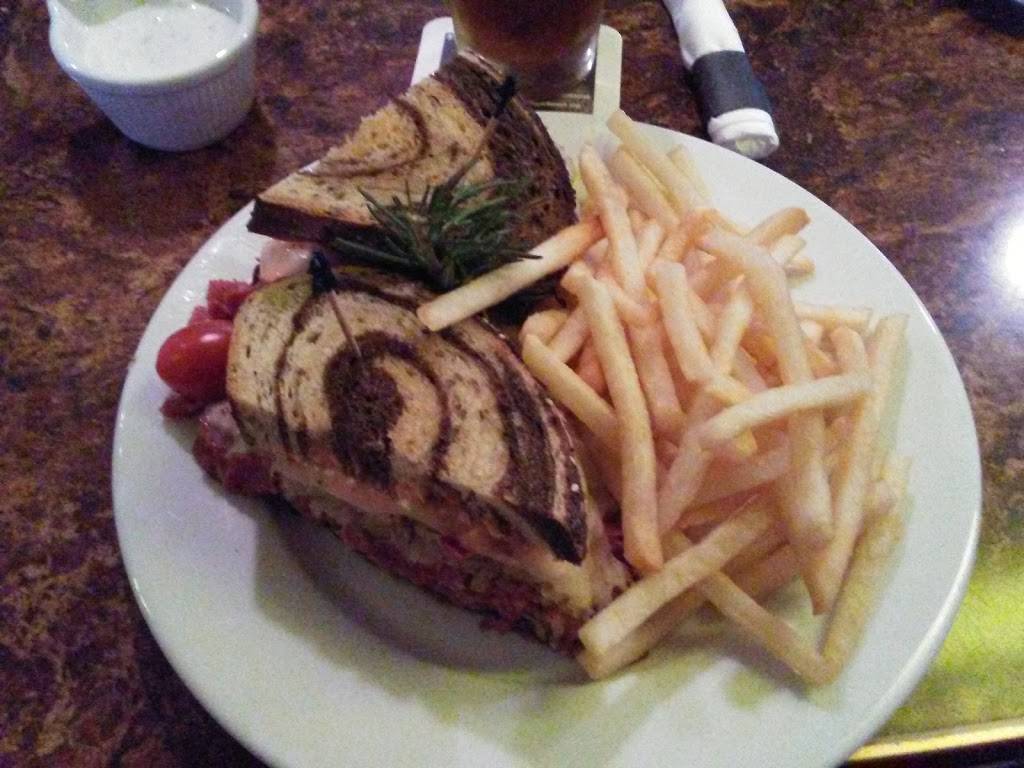 The Phoenix Club | restaurant | 1340 S Sanderson Ave, Anaheim, CA 92806, USA | 7145634166 OR +1 714-563-4166