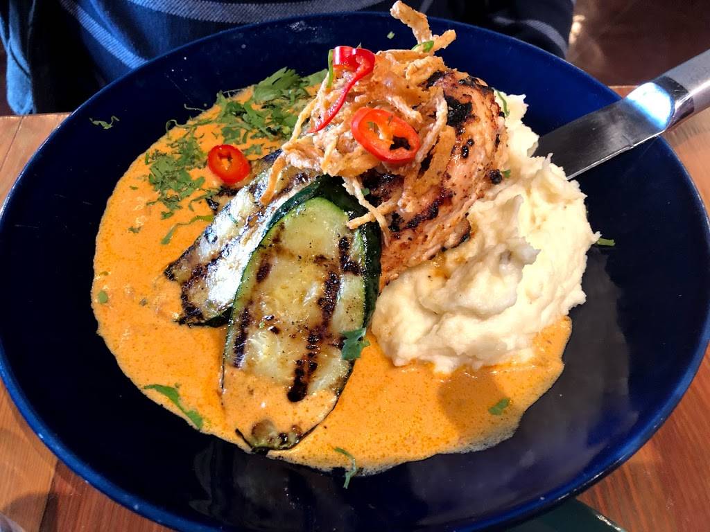 Fat Rosies Taco and Tequila Bar | restaurant | 47 E Chicago Ave, Naperville, IL 60540, USA | 6303280060 OR +1 630-328-0060